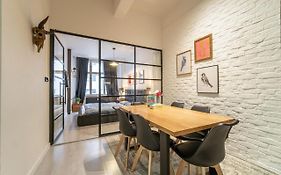 Sunny Central Apartment On Wenceslas Square By Easybnb
